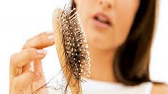 نصائح لحماية الشعر من التساقط والتقصف بسهولة