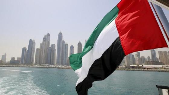 الإمارات تدين استهداف الحوثيين لميناء قنا