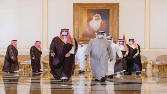 ولي عهد السعودية قدم واجب العزاء أمس الاثنين في وفاة الشيخ خليفة بن زايد